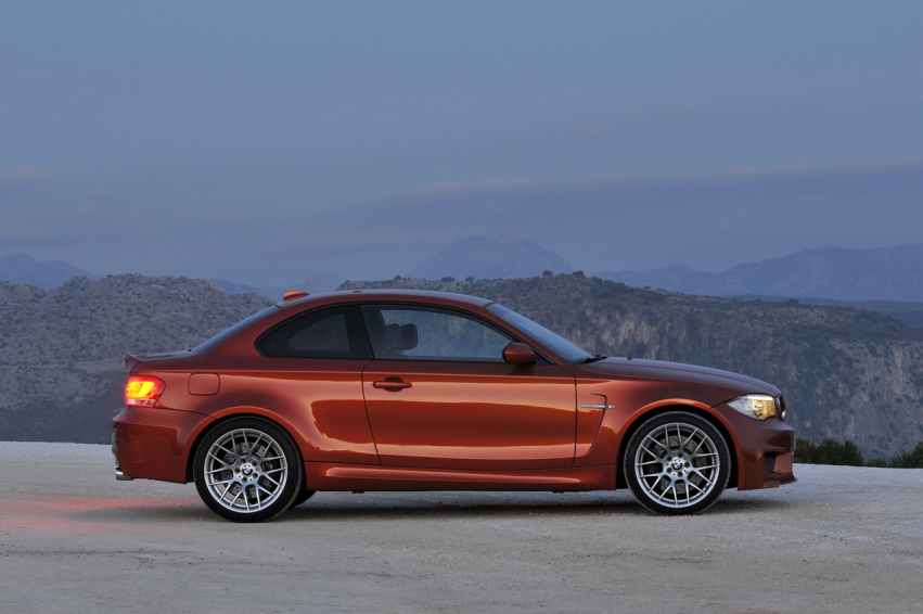 Авто обои BMW 1 Series M Coupe 2012