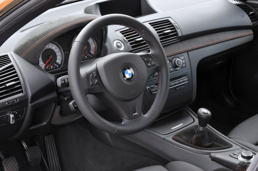 Авто обои BMW 1 Series M Coupe 2012