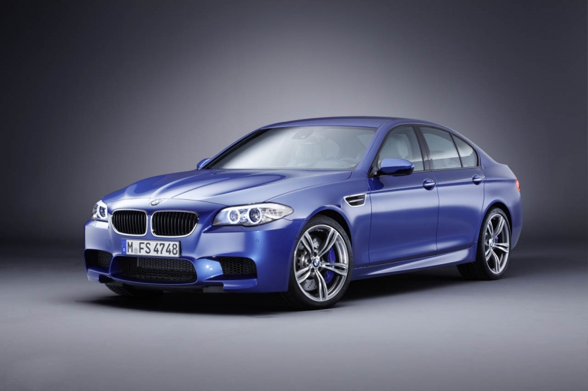 Авто обои BMW M5 F10 2012