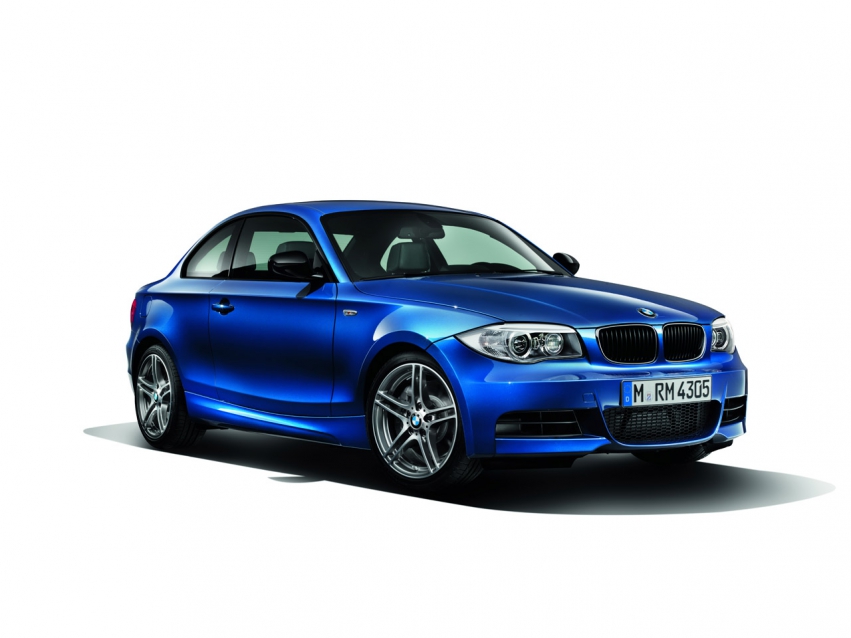 Авто обои BMW 135is 2013