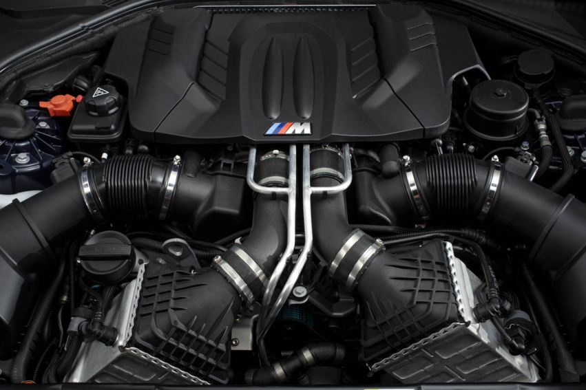 Авто обои BMW M6 2013