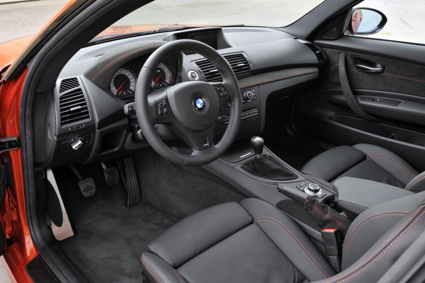 Авто обои BMW 1 Series M Coupe 2012