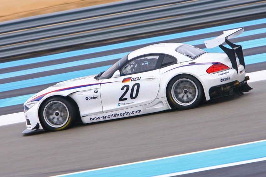 Авто обои BMW Z4 GT3