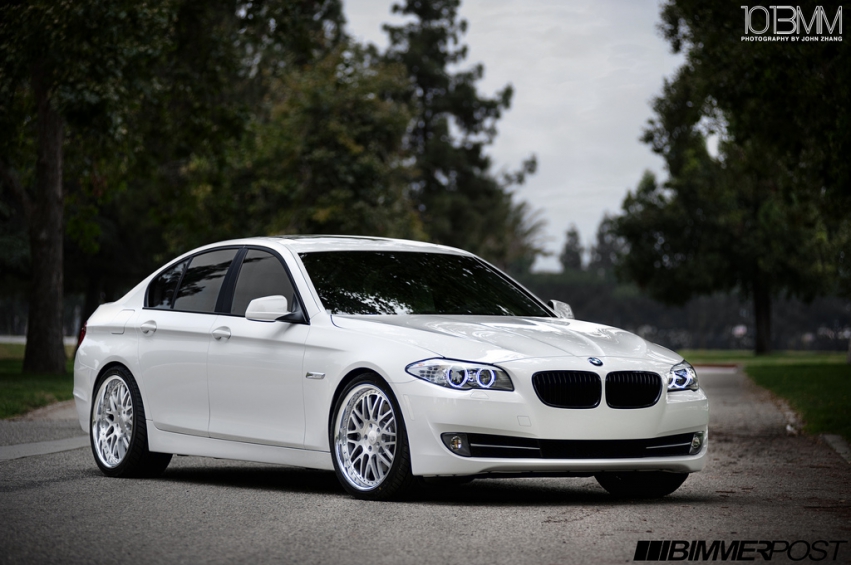 Авто обои BMW 535i modified F10 2011