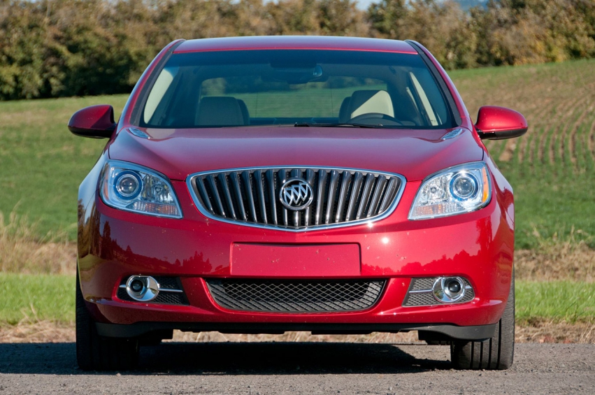 Авто обои Buick Verano 2012