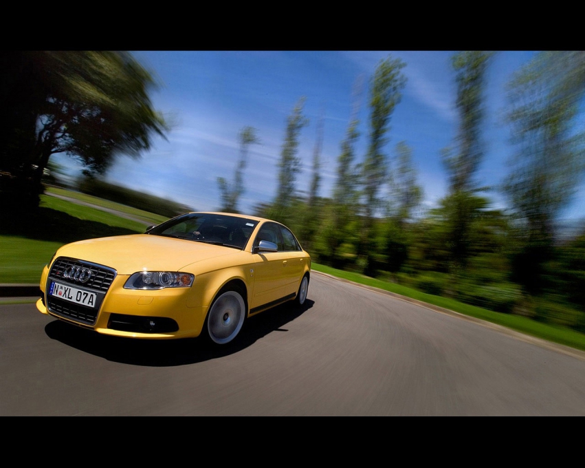 Авто обои Audi Audi S4