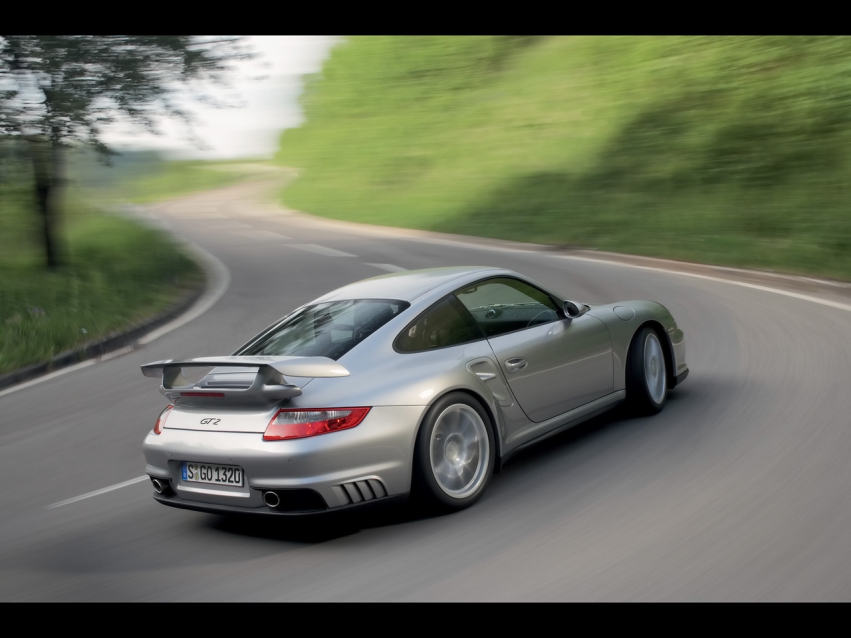 Авто обои Porsche 2008 Porsche 911 GT2