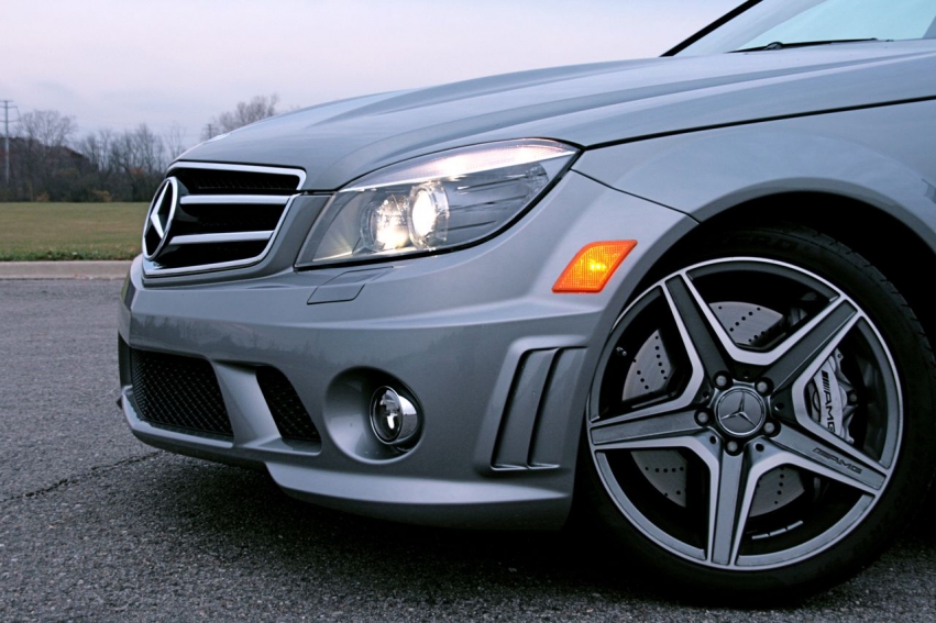 Авто обои Mercedes-Benz Mercedes Benz C63 AMG 2009