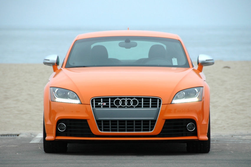 Авто обои Audi TTS in orange