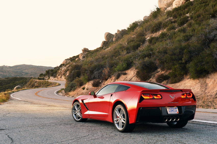 Авто обои Chevrolet Corvette Stingray 2014