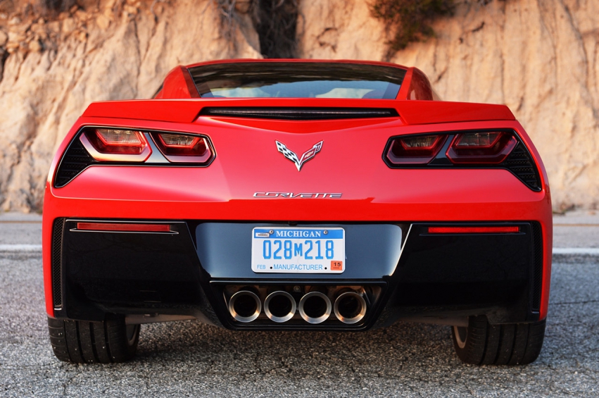 Авто обои Chevrolet Corvette Stingray 2014