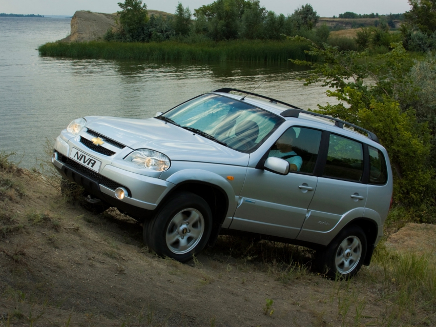 Авто обои Chevrolet Niva 2009-2011