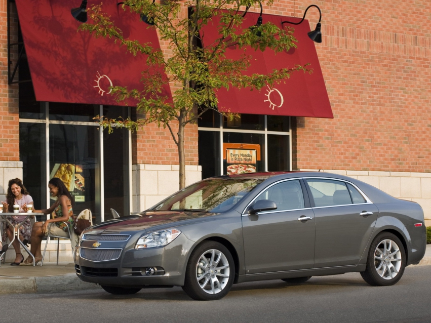 Авто обои Chevrolet Malibu Sedan 2009-2011