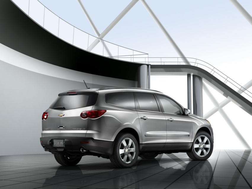 Авто обои Chevrolet Traverse 2009