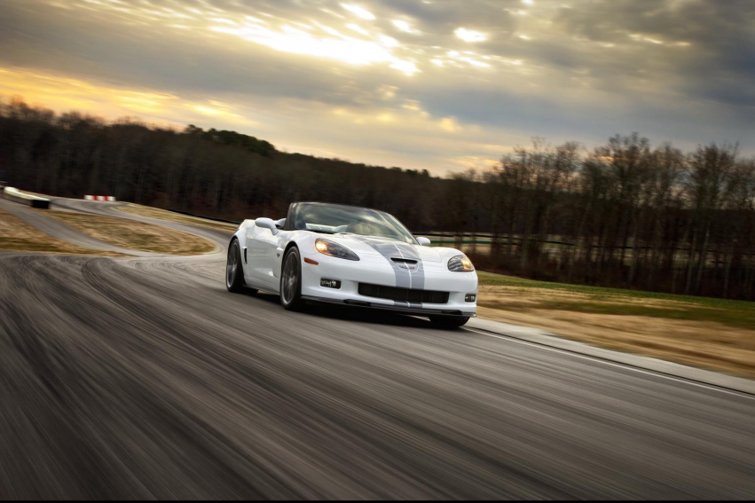 Авто обои Chevrolet Corvette 2013