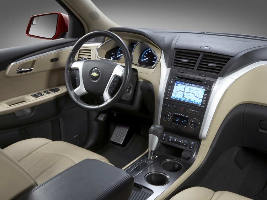 Авто обои Chevrolet Traverse 2009