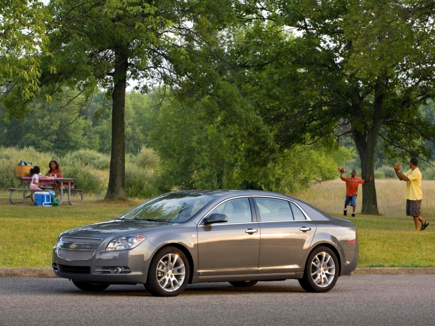 Авто обои Chevrolet Malibu Sedan 2009-2011