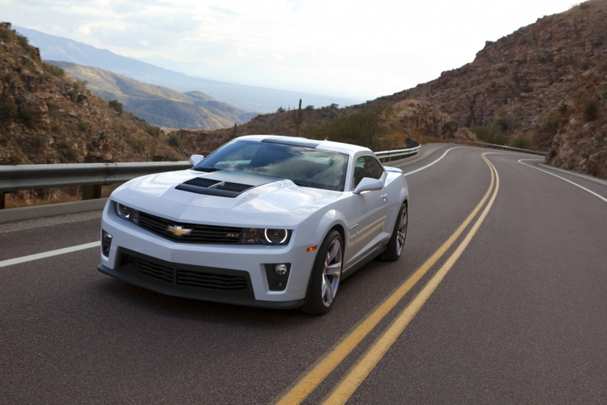 Авто обои Chevrolet Camaro ZL1 2012