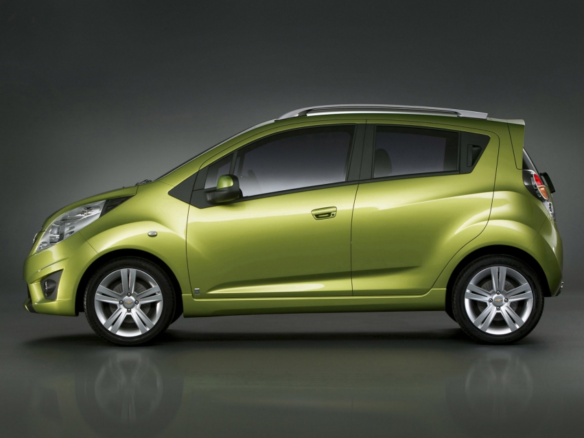 Авто обои Chevrolet Spark Hatchback 2010