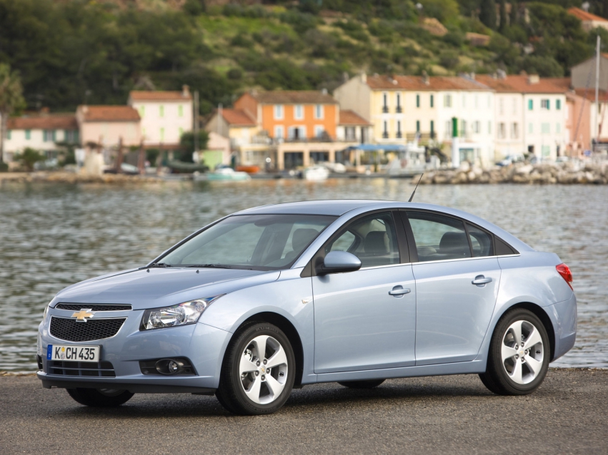 Авто обои Chevrolet Cruze Sedan 2010