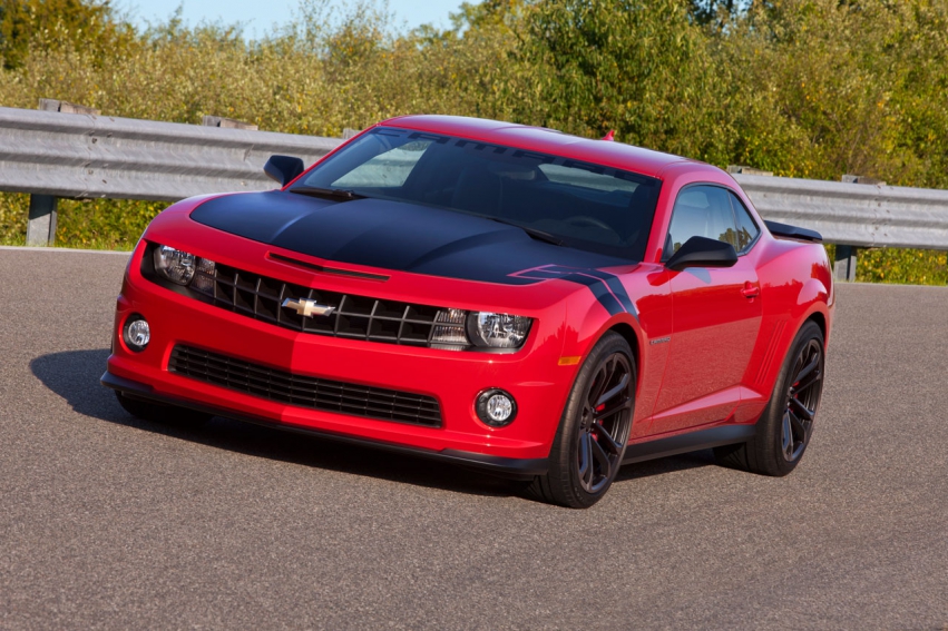 Авто обои Chevrolet Camaro 1le , Corvette 2012