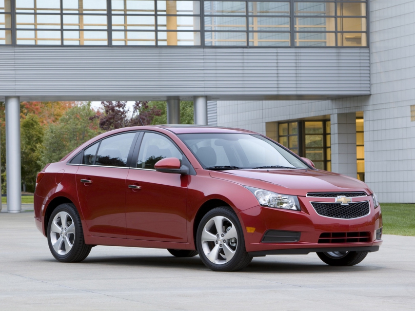 Авто обои Chevrolet Cruze Sedan 2010