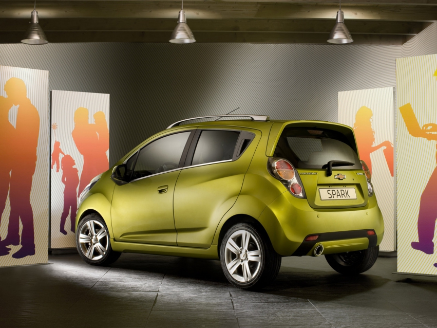 Авто обои Chevrolet Spark Hatchback 2010