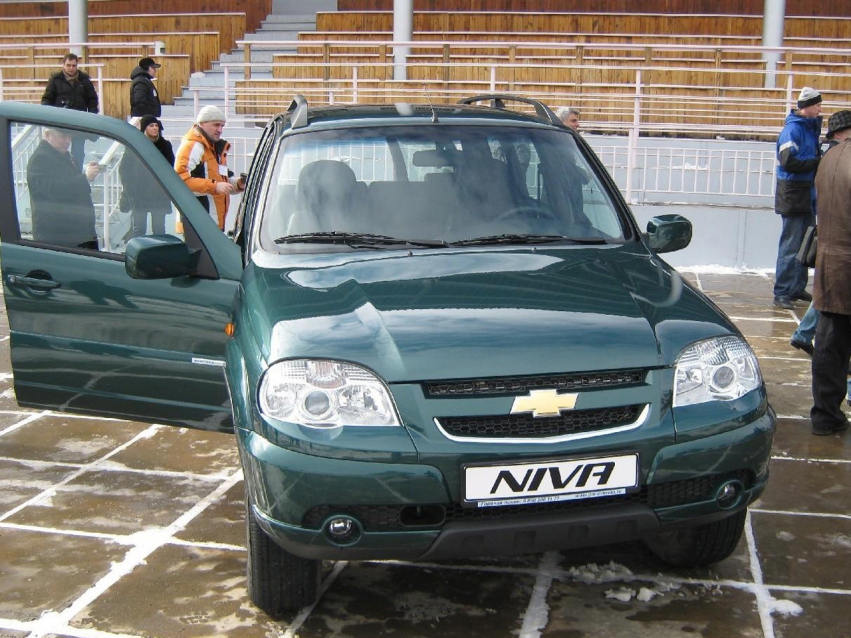 Авто обои Chevrolet Niva 2009-2011