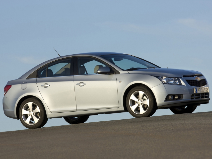 Авто обои Chevrolet Cruze Sedan 2010