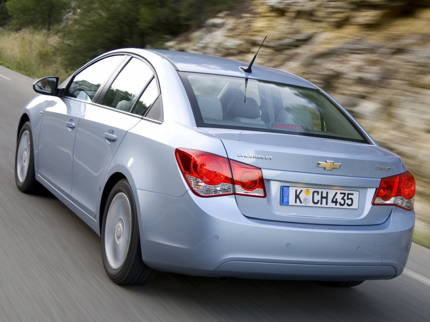 Авто обои Chevrolet Cruze Sedan 2010