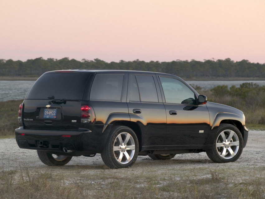 Авто обои Chevrolet TrailBlazer 2009