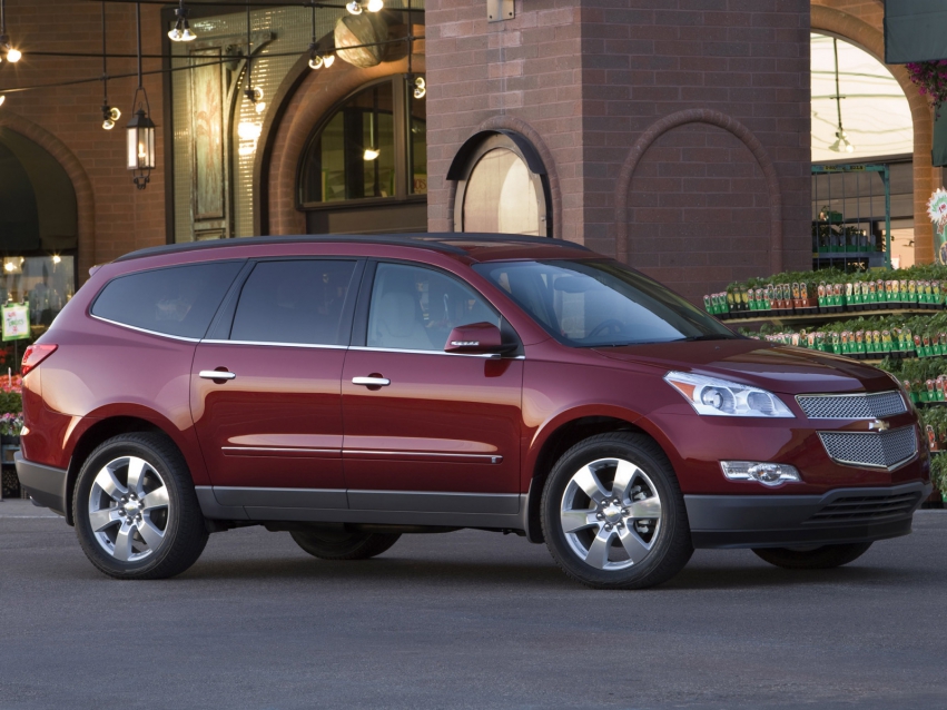 Авто обои Chevrolet Traverse 2009