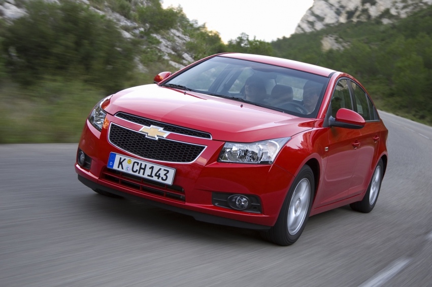 Авто обои Chevrolet Cruze Sedan 2010