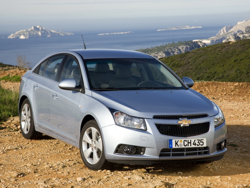 Авто обои Chevrolet Cruze Sedan 2010