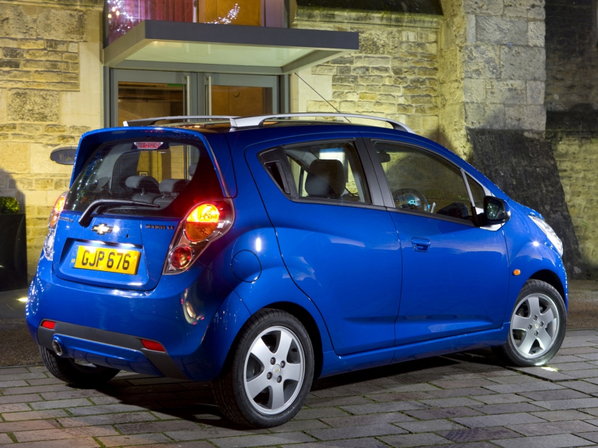 Авто обои Chevrolet Spark Hatchback 2010