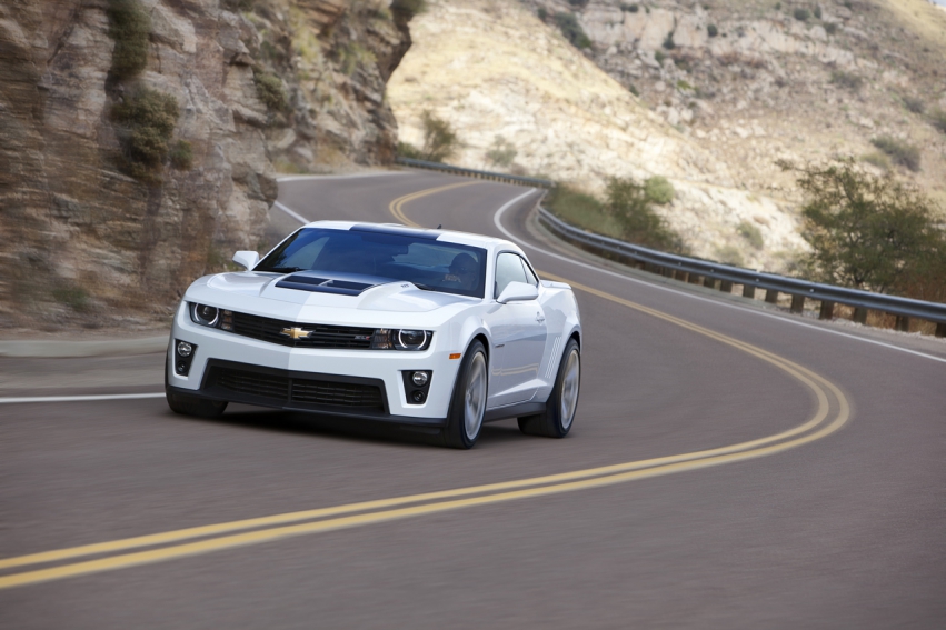 Авто обои Chevrolet Camaro ZL1 2012