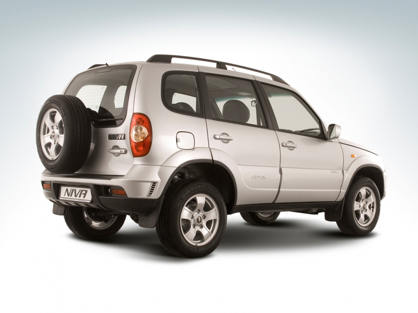 Авто обои Chevrolet Niva 2009-2011