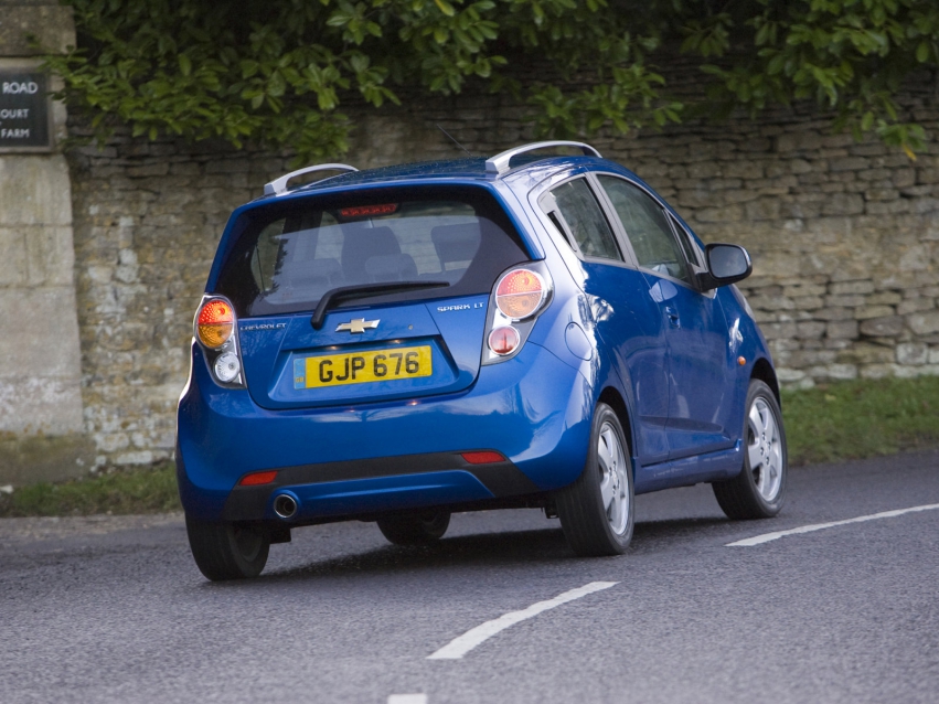 Авто обои Chevrolet Spark Hatchback 2010