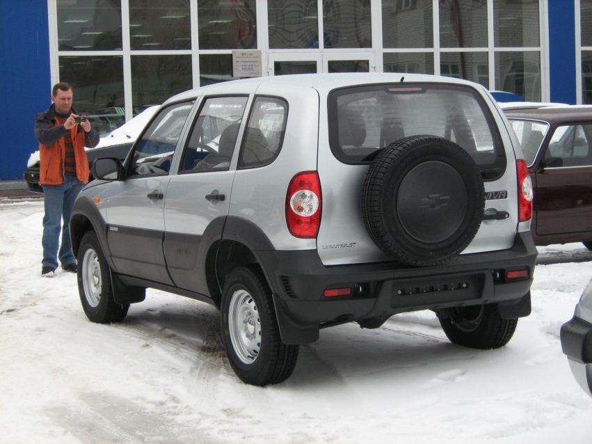 Авто обои Chevrolet Niva 2009-2011