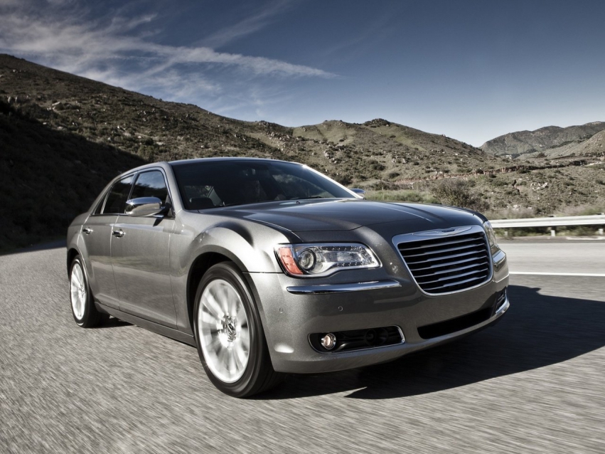 Авто обои Chrysler 300 Sedan 2011