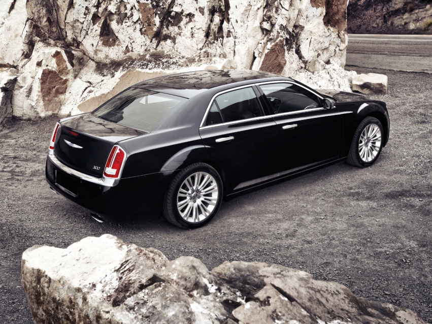 Авто обои Chrysler 300 Sedan 2011