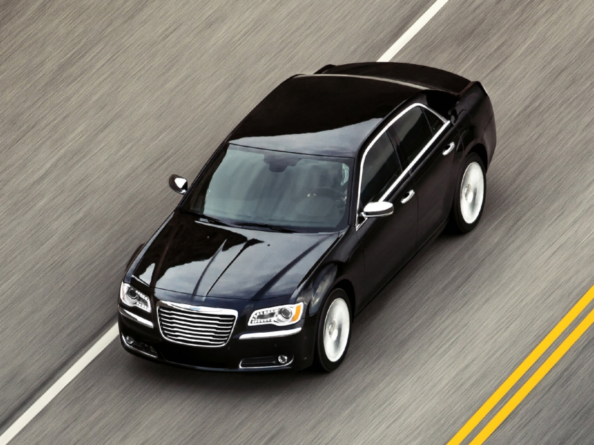 Авто обои Chrysler 300 Sedan 2011