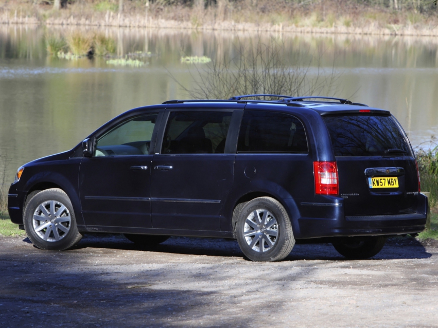 Авто обои Chrysler Grand Voyager Minivan 2009-2011