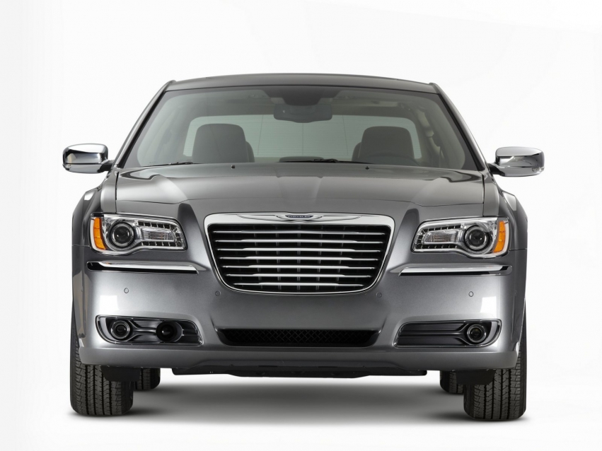 Авто обои Chrysler 300 Sedan 2011