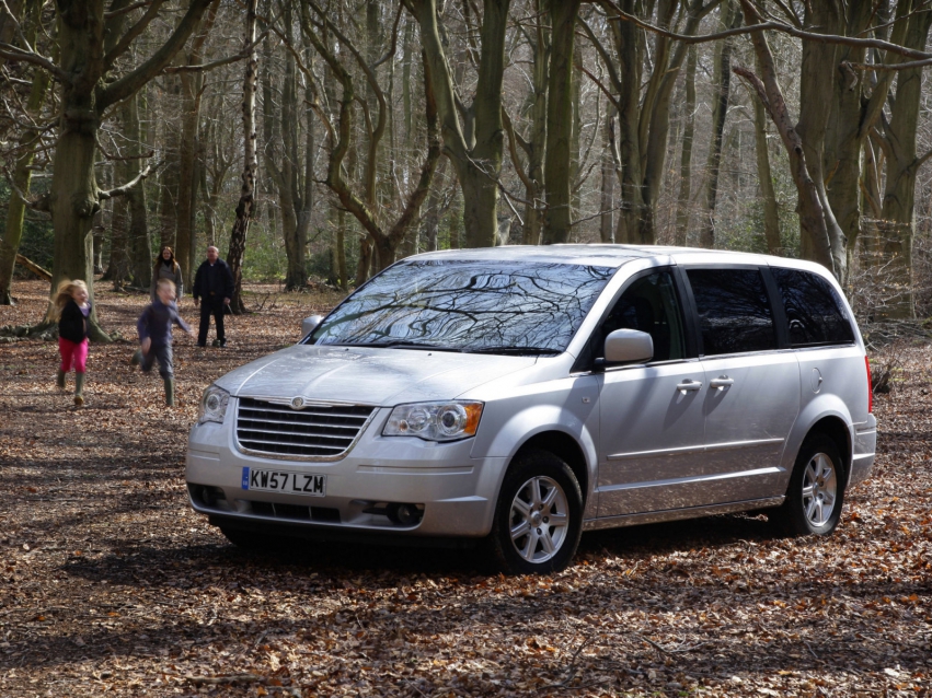 Авто обои Chrysler Grand Voyager Minivan 2009-2011