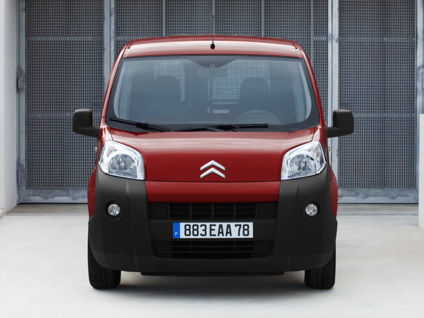 Авто обои Citroen Nemo 2007-2011