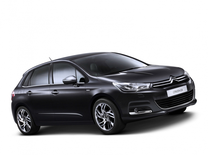 Авто обои Citroen C4 Hatchback 2010