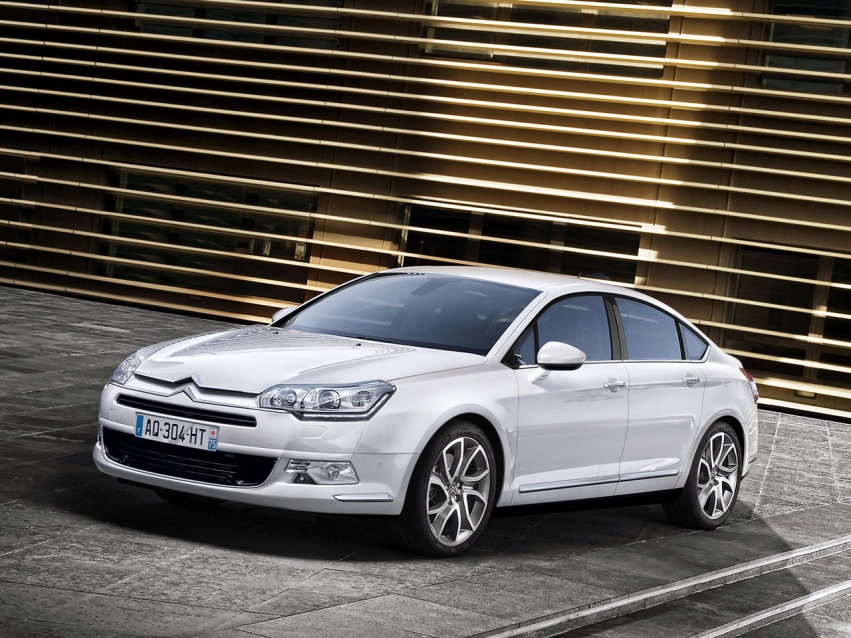 Авто обои Citroen C5 Sedan 2011