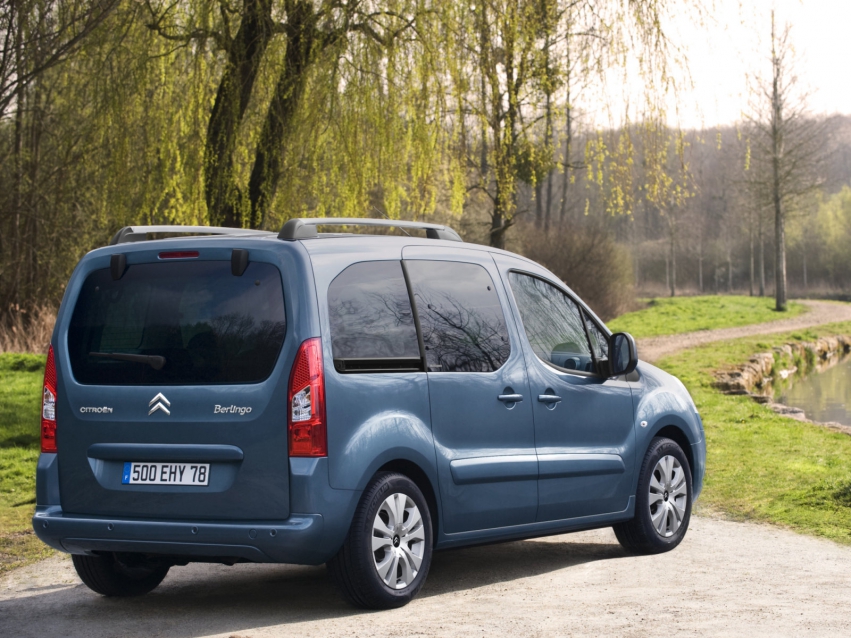 Авто обои Citroen Berlingo Minivan 2008-2011