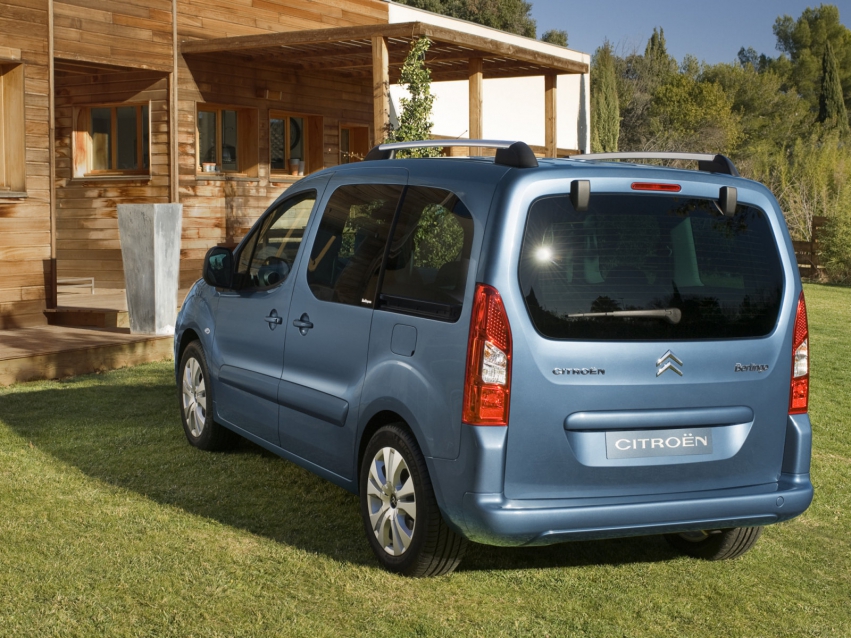 Авто обои Citroen Berlingo Minivan 2008-2011